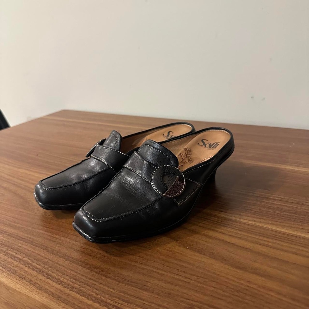 Y2K women's buckle heel loafers black leather